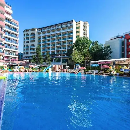 מלון דירות Admiral Plaza סאני ביץ'