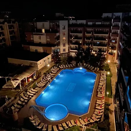 Admiral Plaza *