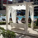 Aparthotel Admiral Plaza Sunny Beach