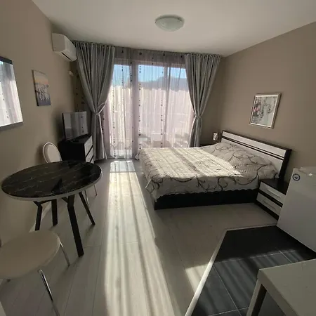Aparthotel Admiral Plaza Sunny Beach