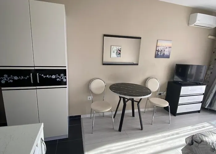 Aparthotel Admiral Plaza