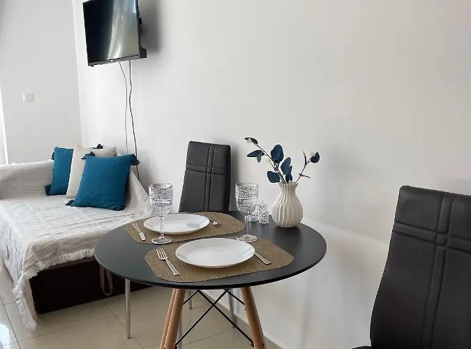 Admiral Plaza 3* ساني بيتش